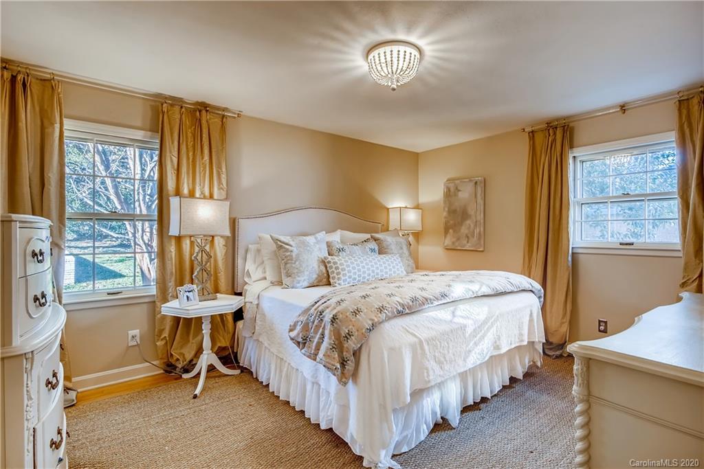 521 Sandridge Road Charlotte, NC 28210 - Photo 17 of 28 Gallery Image 17