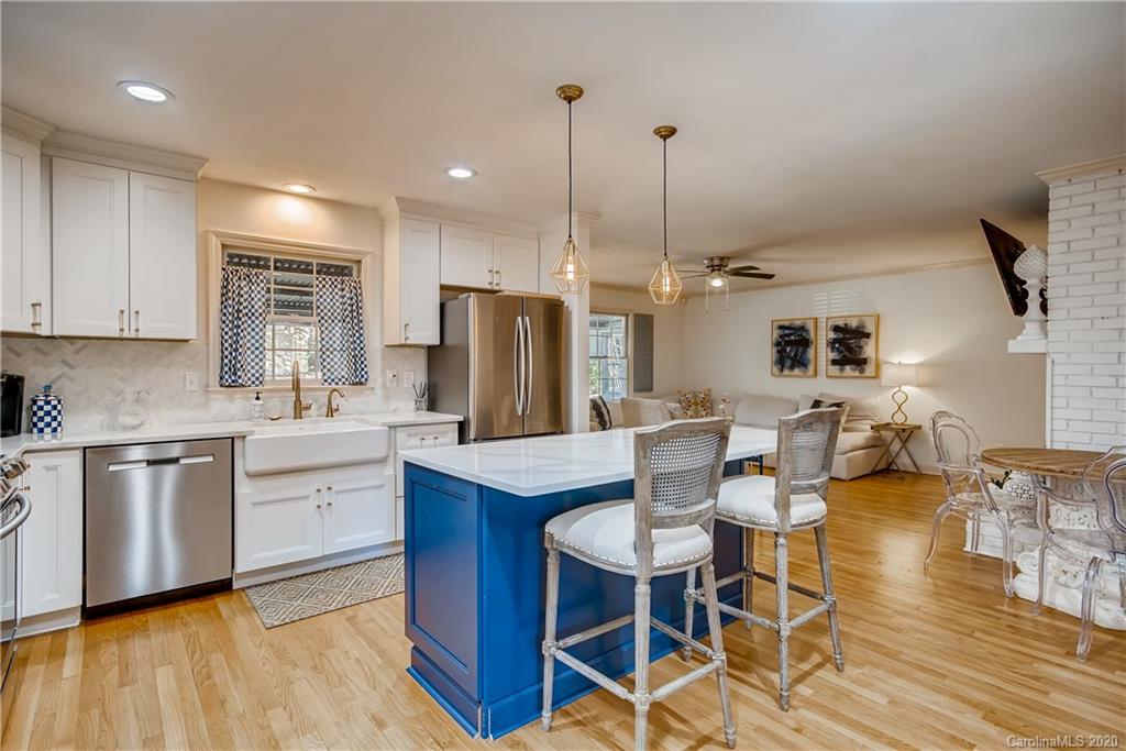 521 Sandridge Road Charlotte, NC 28210 - Photo 9 of 28 Gallery Image 9