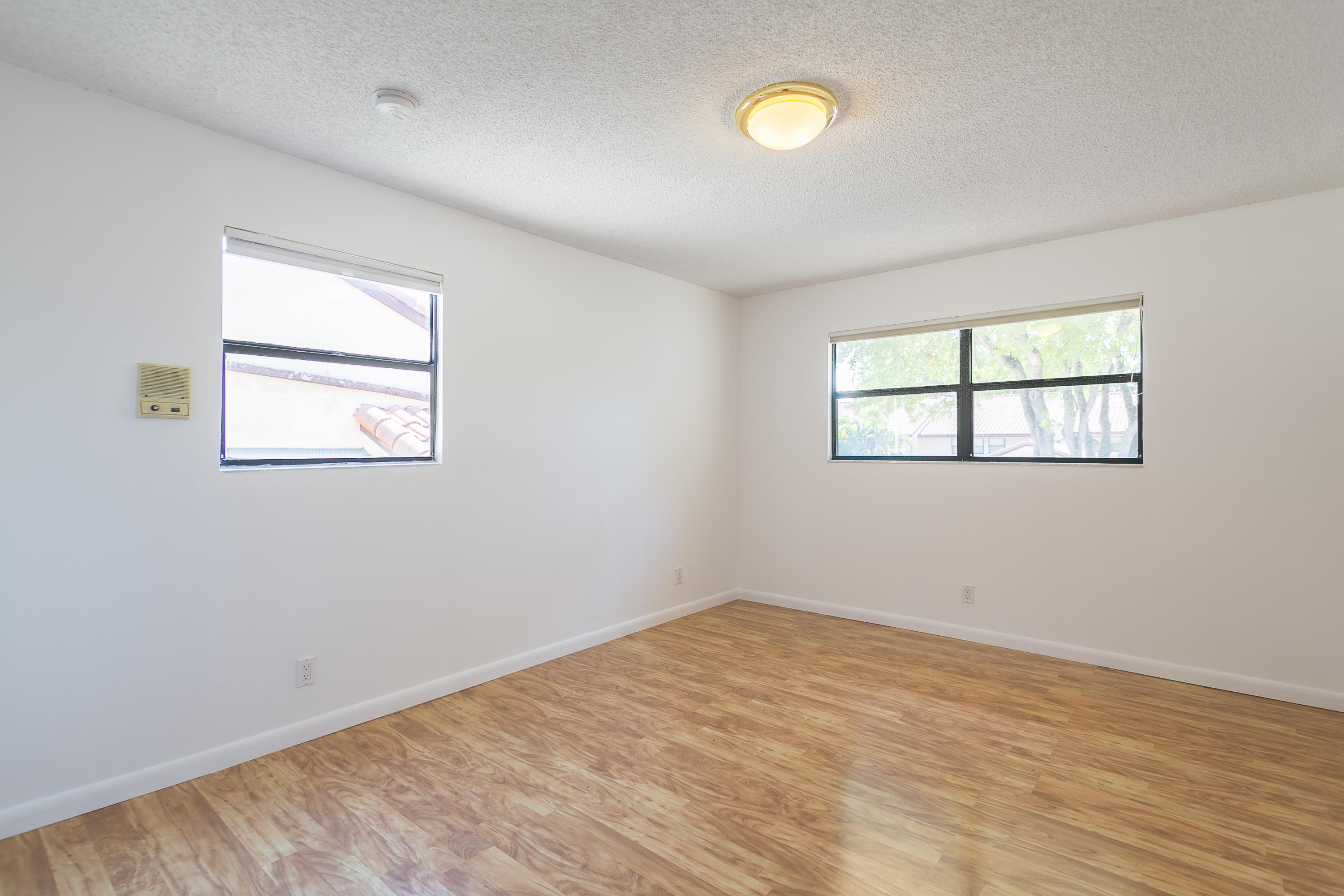 6850 Northwest 2nd Avenue, Unit 290 Boca Raton, FL 33487 - Photo 11 of 17 Guest Bedroom