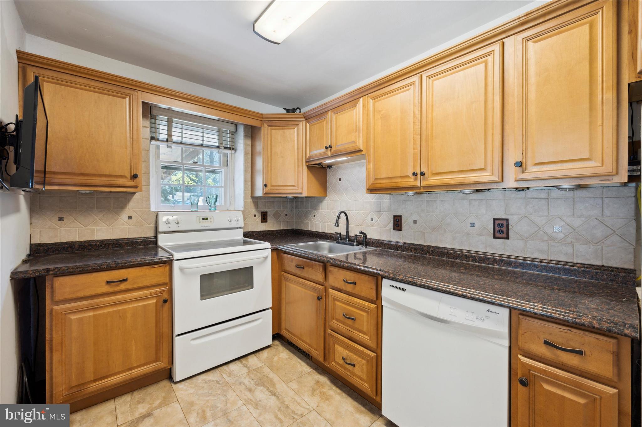 384 Coldstream Road Phoenixville, PA 19460 - Photo 11 of 32 Gallery Image 11