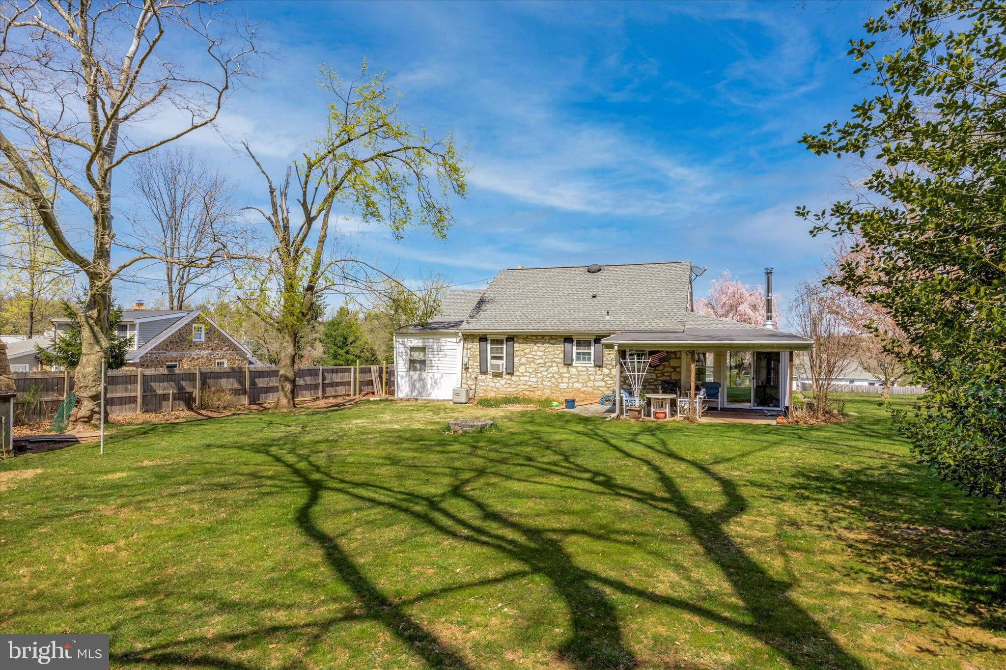 384 Coldstream Road Phoenixville, PA 19460 - Photo 2 of 32 Gallery Image 2