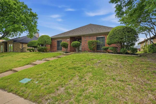 $440,000 | 1204 Sandy Creek Drive, Allen, TX 75002