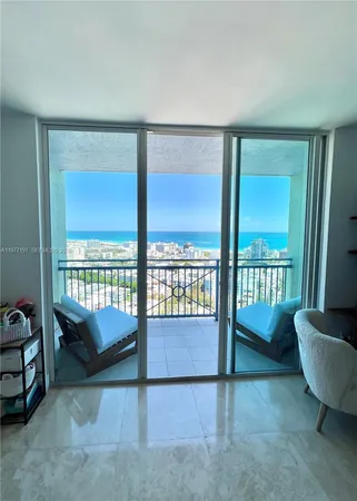$5,000 | 90 Alton Road, Unit 3007, Miami Beach, FL 33139