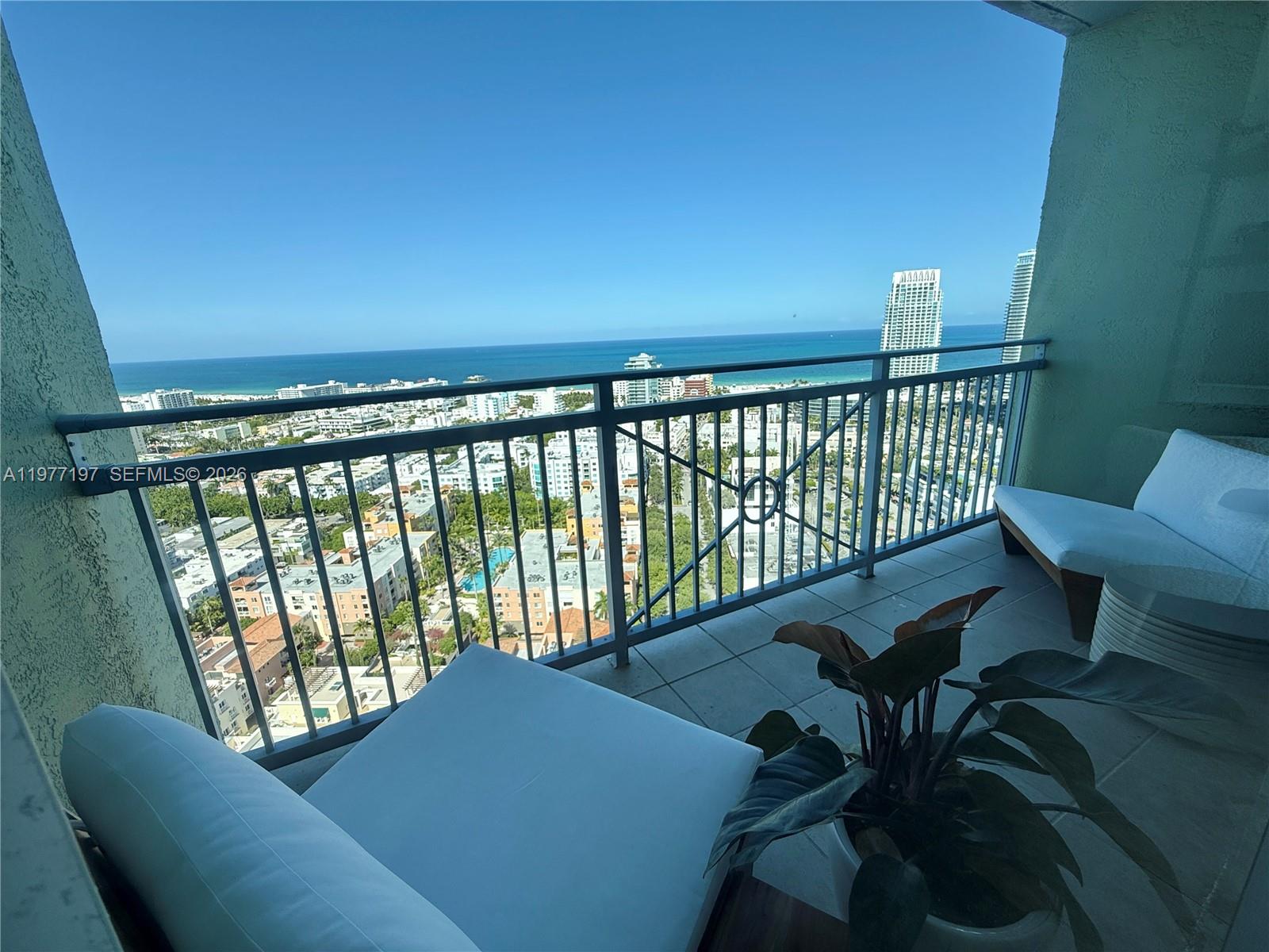 90 Alton Road, Unit 3007 Miami Beach, FL 33139 - Photo 11 of 31