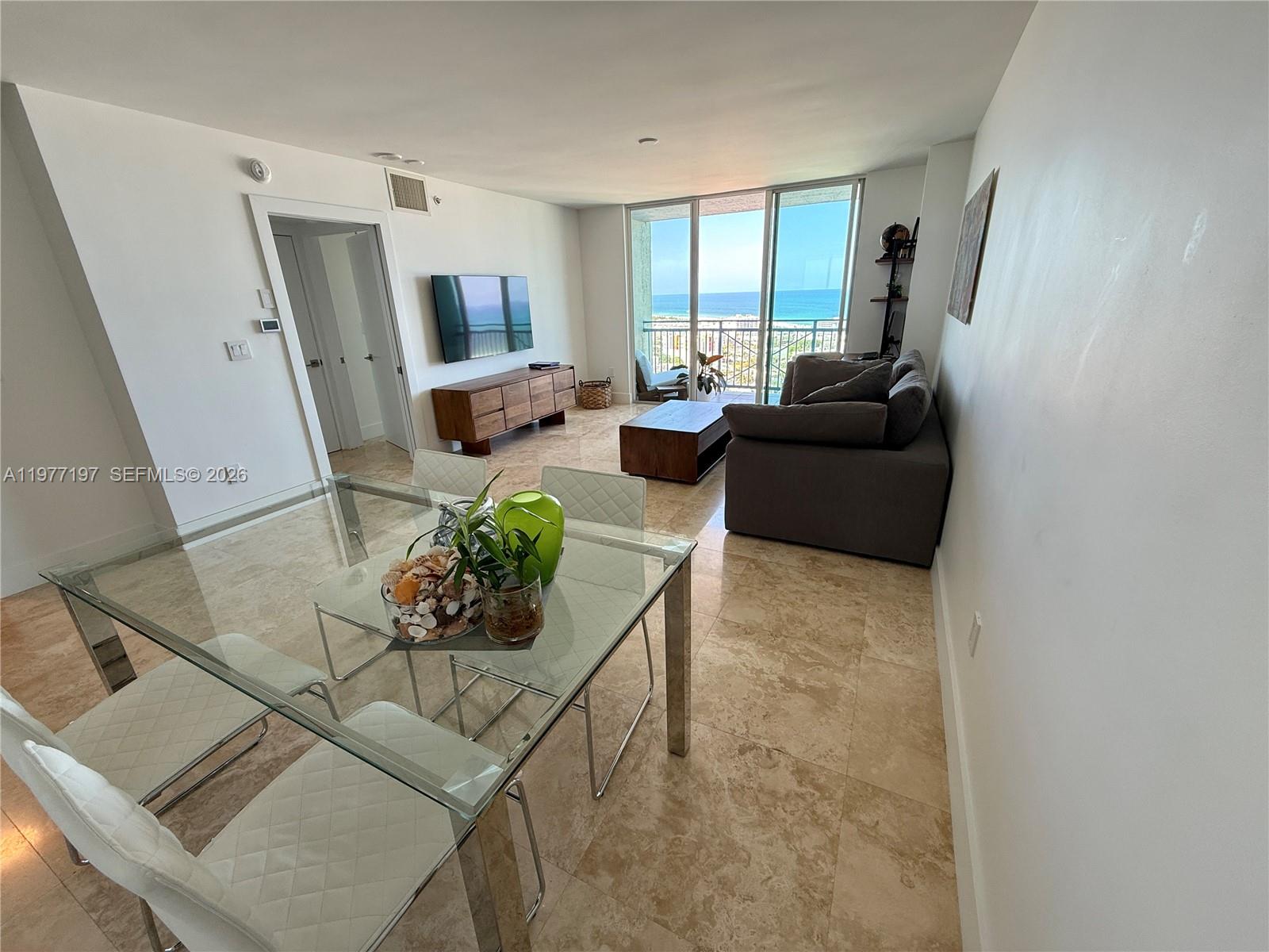 90 Alton Road, Unit 3007 Miami Beach, FL 33139 - Photo 3 of 31