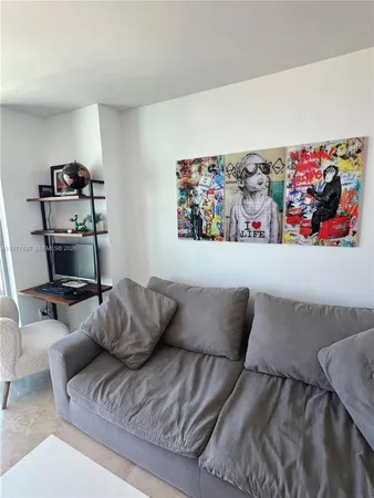 $5,000 | 90 Alton Road, Unit 3007, Miami Beach, FL 33139