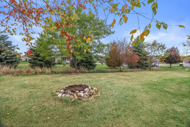 $469,900 | 104 Carolyn Court, Eden, WI 53019