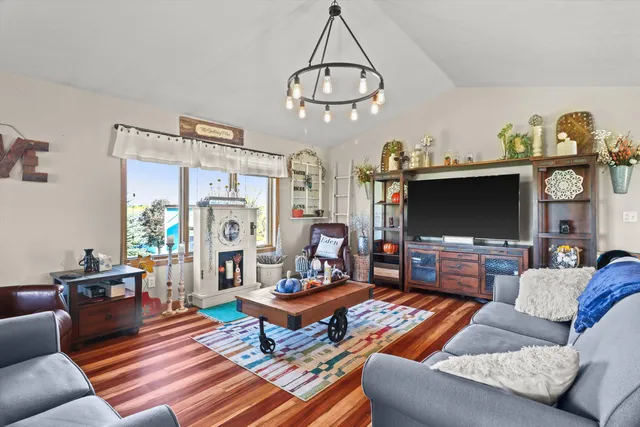 $469,900 | 104 Carolyn Court, Eden, WI 53019