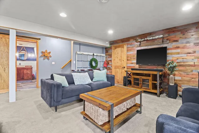 $469,900 | 104 Carolyn Court, Eden, WI 53019