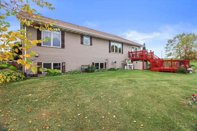 $469,900 | 104 Carolyn Court, Eden, WI 53019