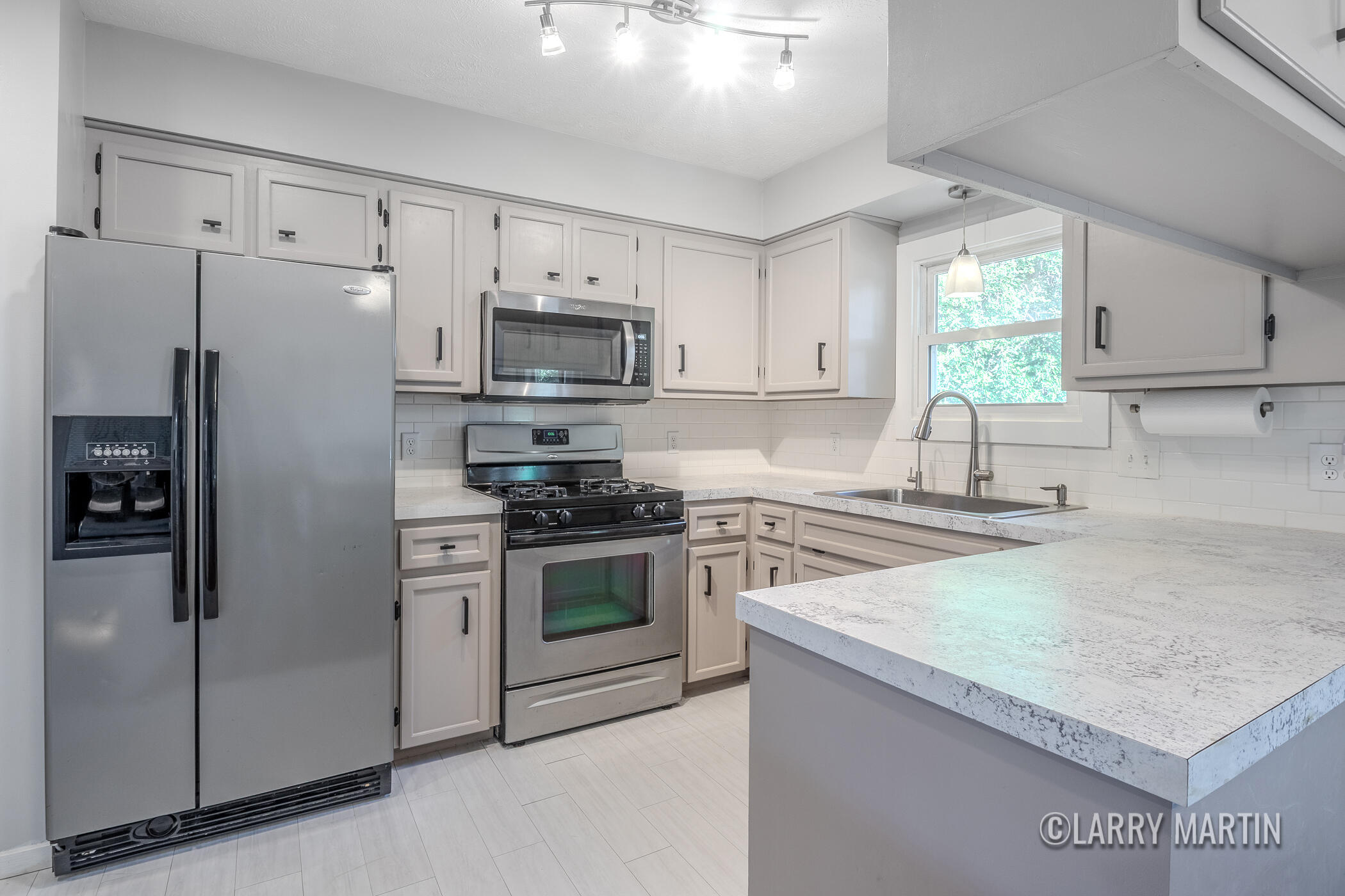 2159 Tyler Street Jenison, MI 49428 - Photo 9 of 31 2159 Tyler St-7