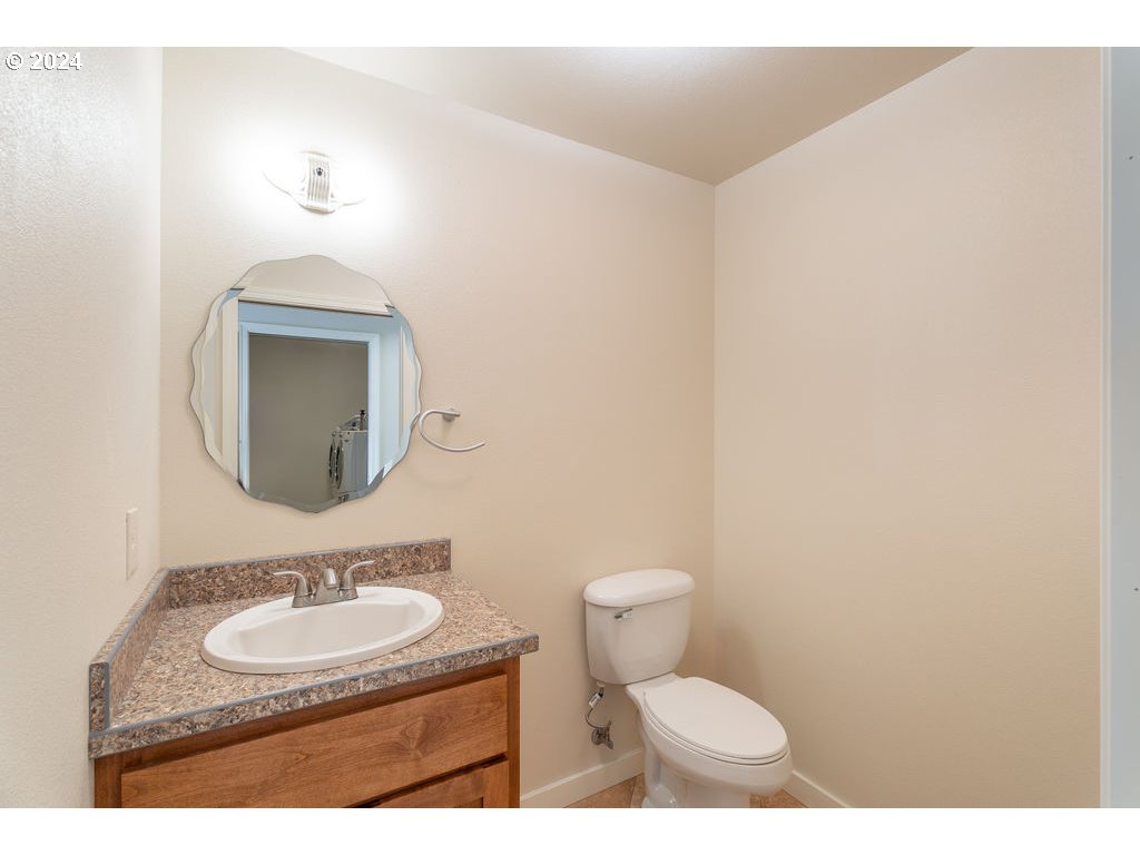 2253 Dairy Loop Road Roseburg, OR 97471 - Photo 27 of 47 Gallery Image 27