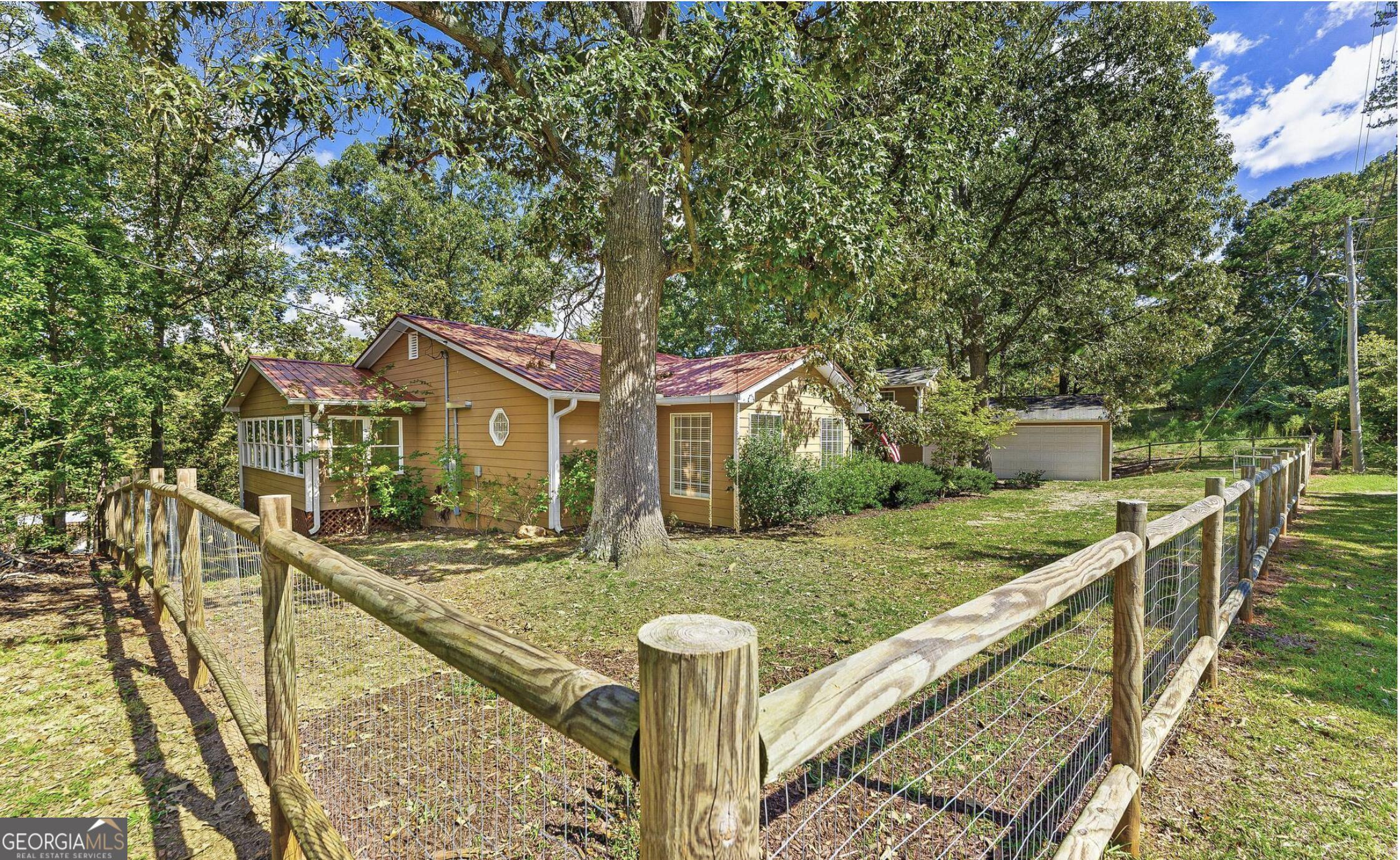 158 Creekwood Road Hartwell, GA 30643 - Photo 1 of 21