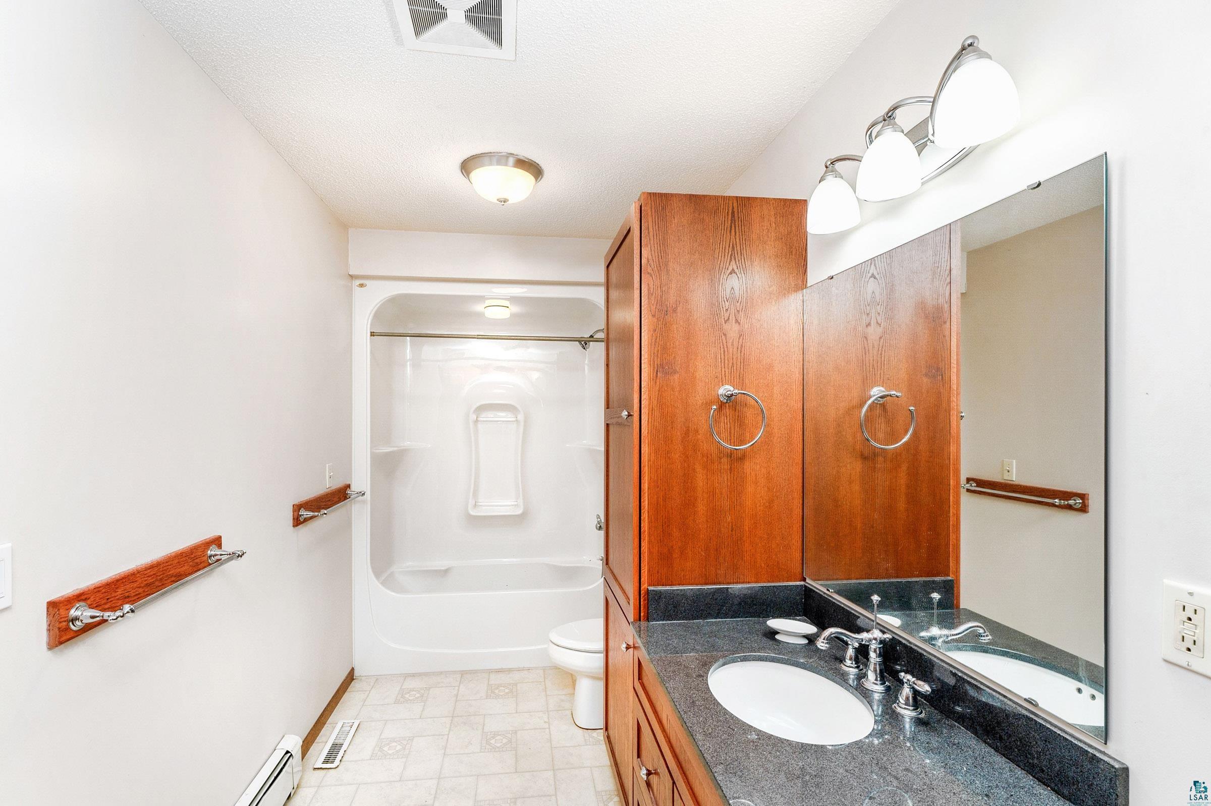 6431 Ellison Road Saginaw, MN 55779 - Photo 35 of 50 Upper Level Full Bath
