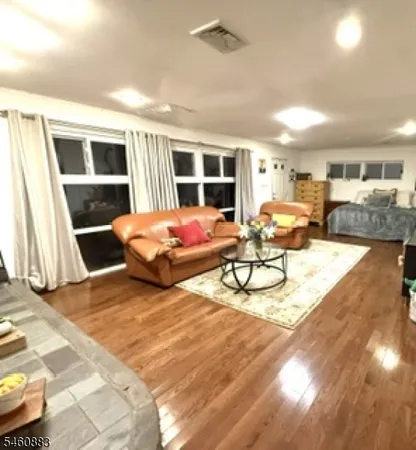 $2,400 | 2 Lafayette Avenue, Cliffside Park, NJ 07010