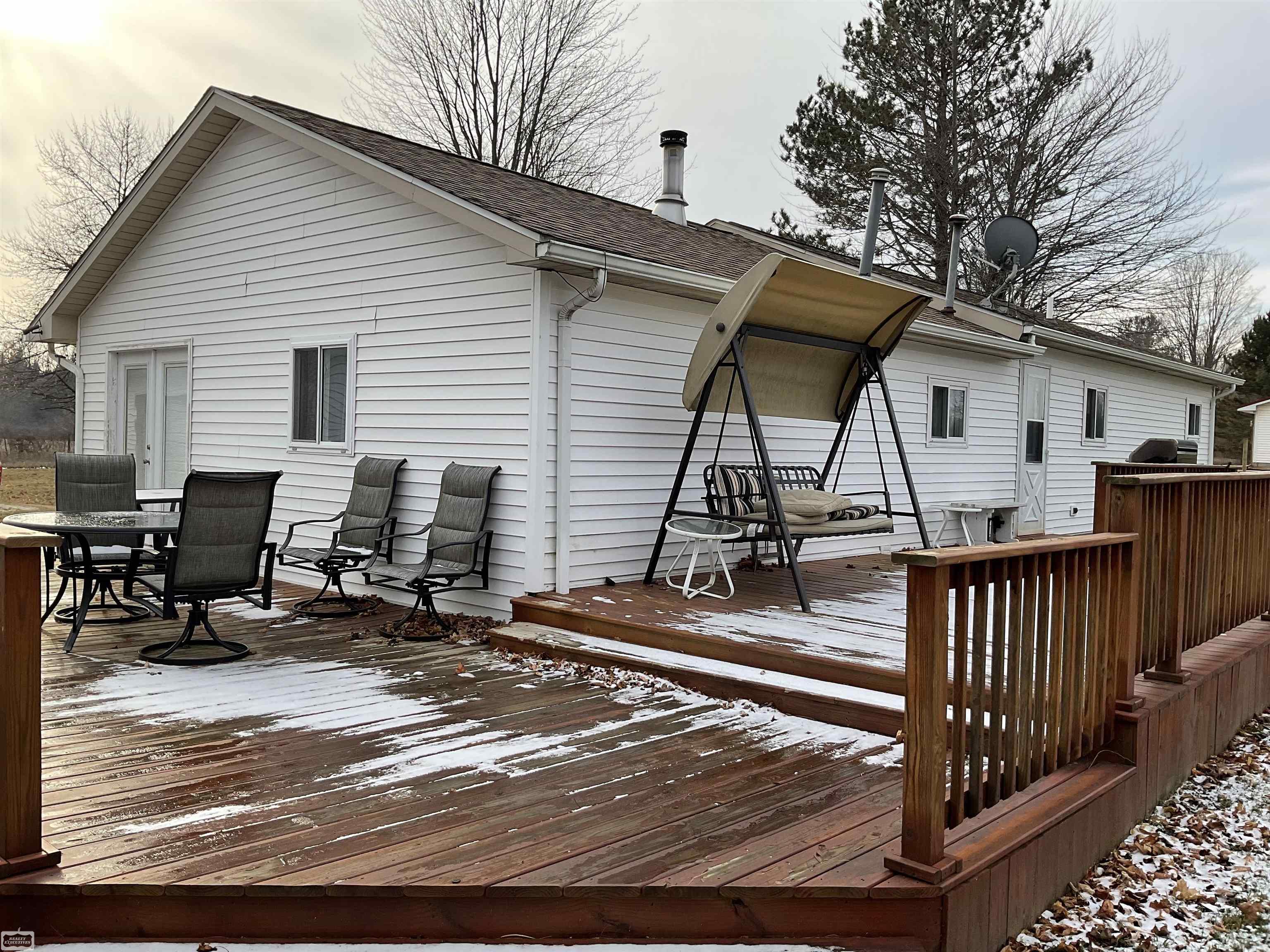 1139 East Wellman Line Road Yale, MI 48097 - Photo 8 of 16