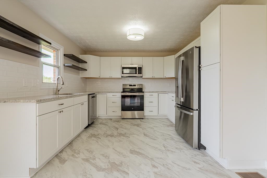 212 Esther's Lookout Shenandoah, VA 22849 - Photo 15 of 68