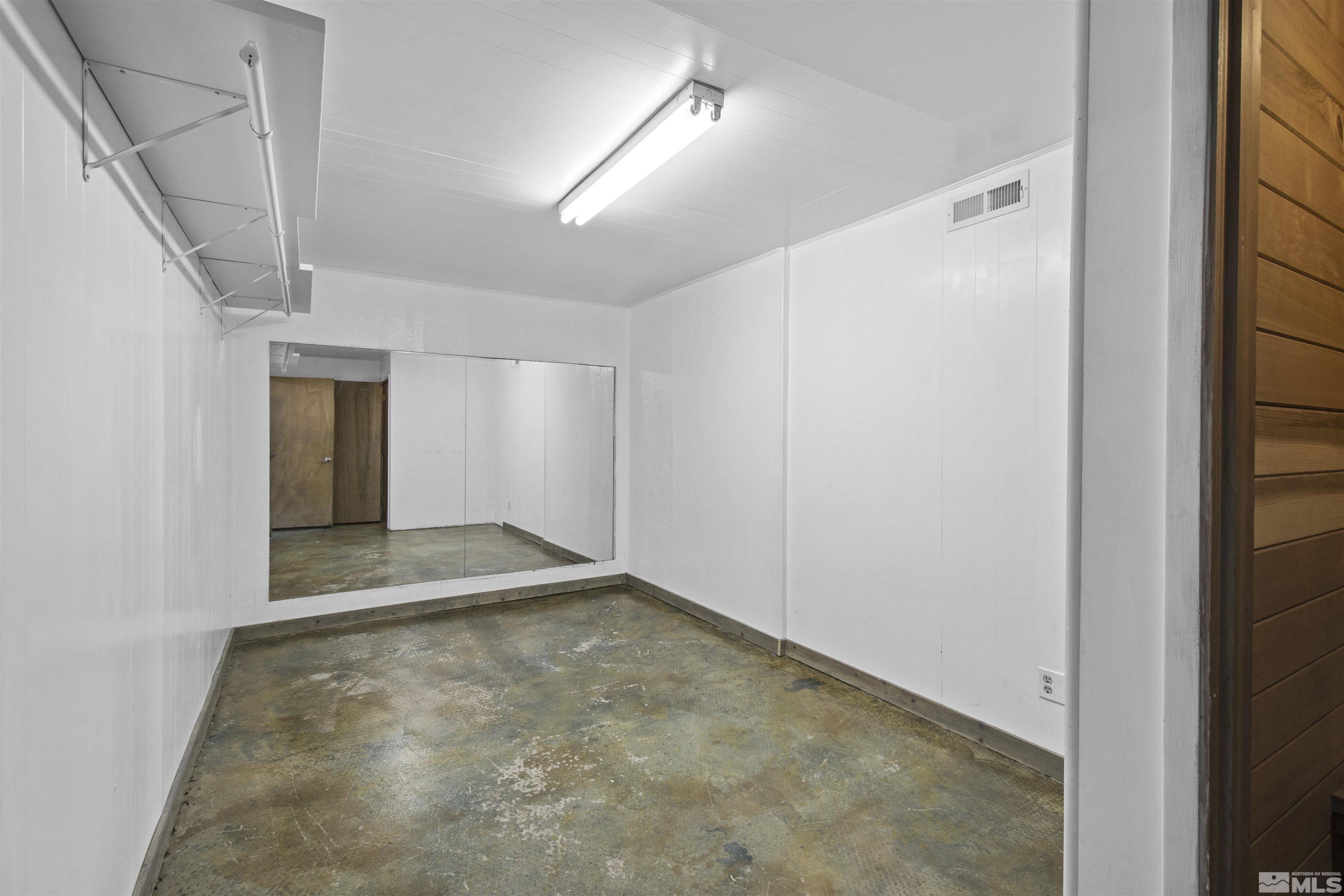 14285 Virginia Foothills Drive Reno, NV 89521 - Photo 34 of 39