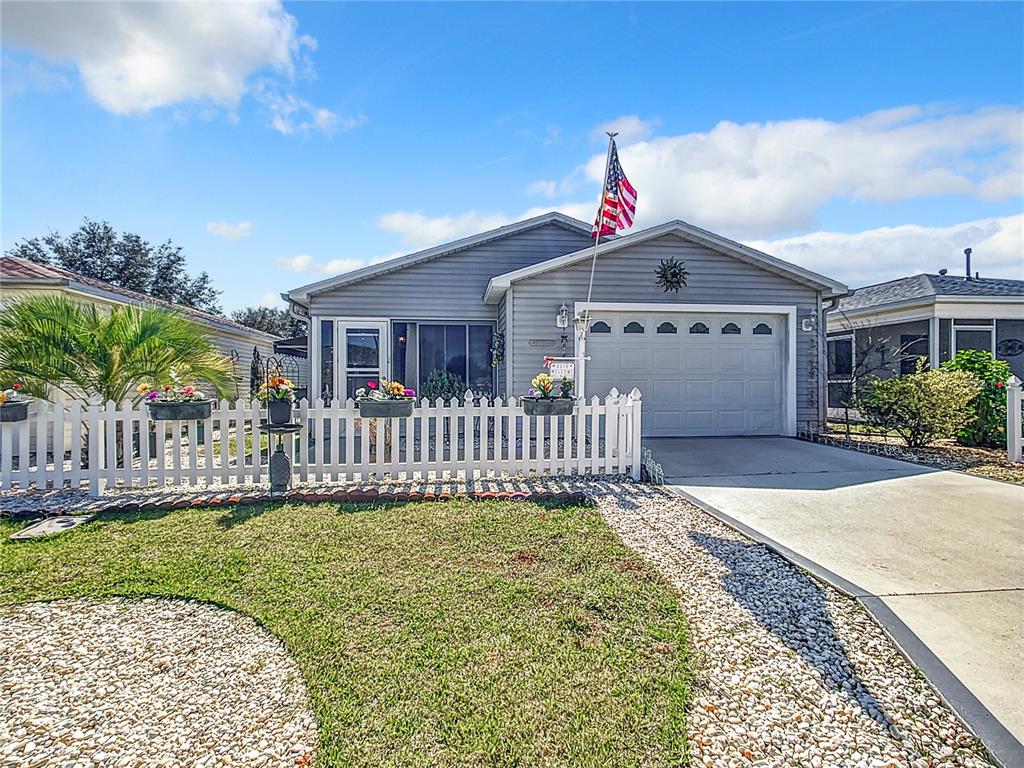 8210 Southeast 174th Lapham Ln  