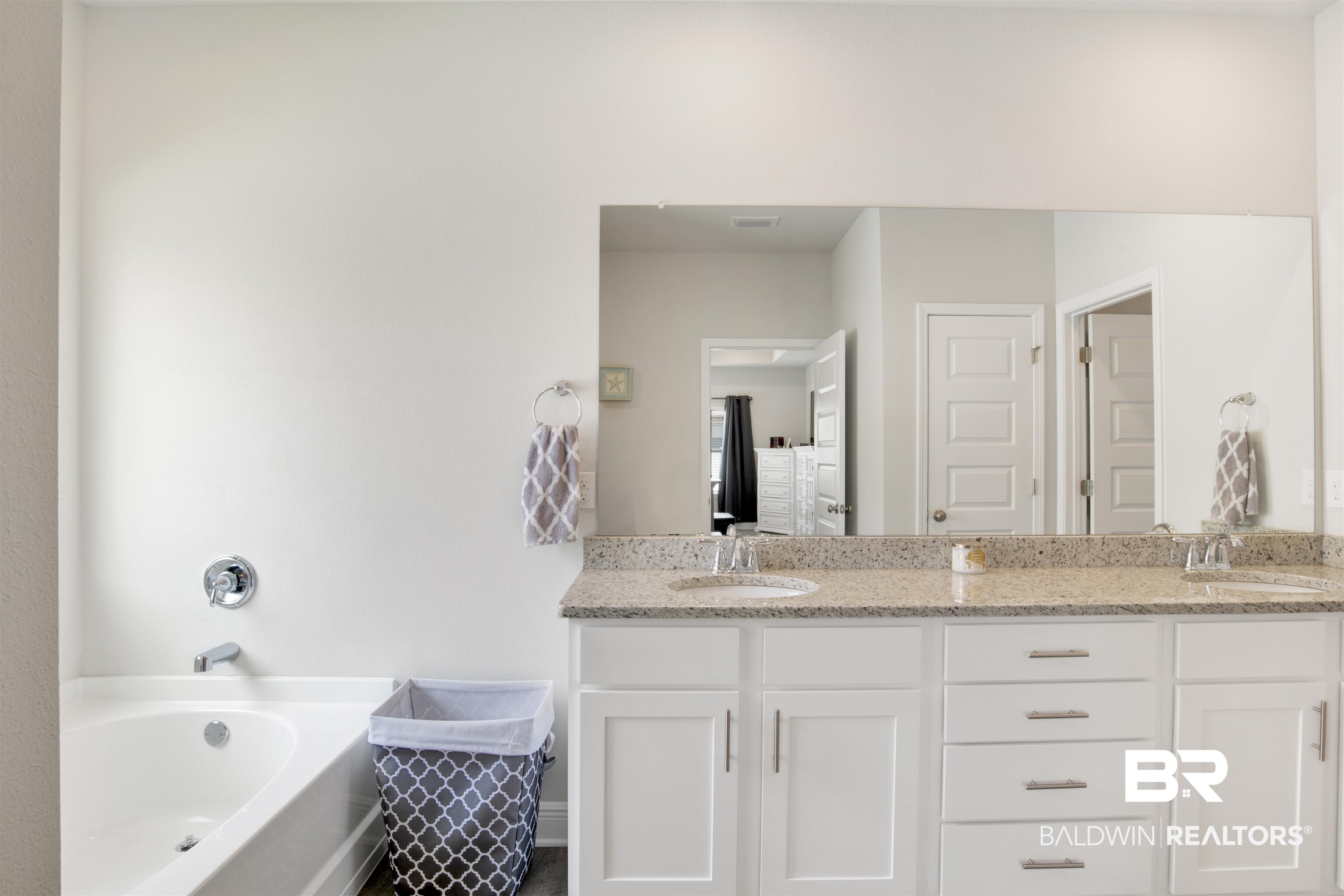 24788 Smarty Jones Circle Daphne, AL 36526 - Photo 17 of 31