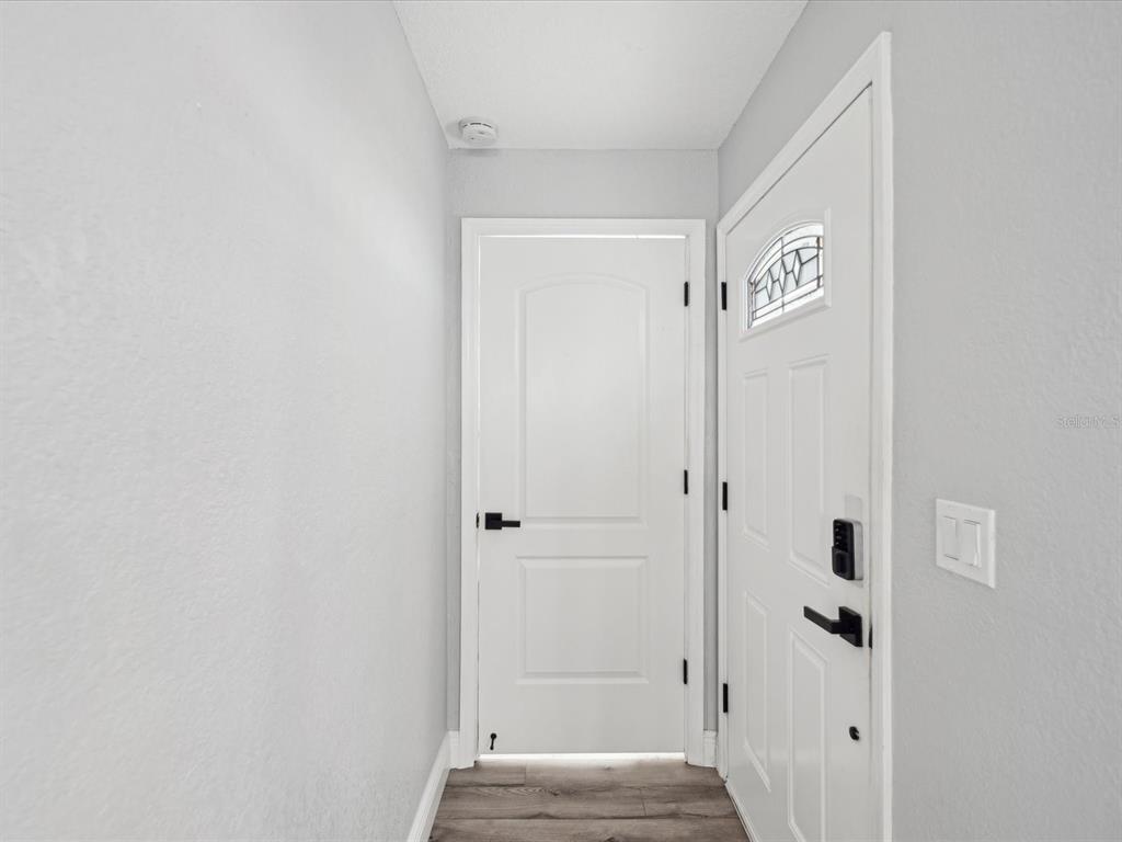 10264 Oakhurst Road Largo, FL 33774 - Photo 33 of 38