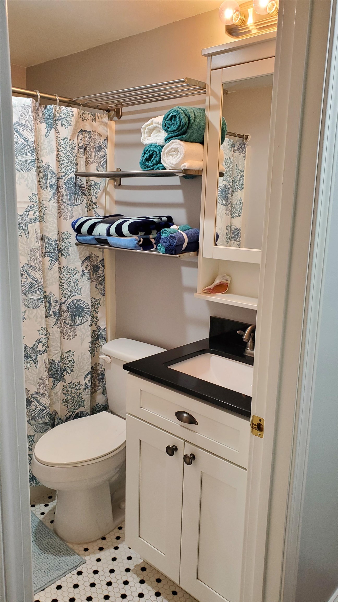 550 Winnacunnet Road, Unit 313 Hampton, NH 03842 - Photo 9 of 10