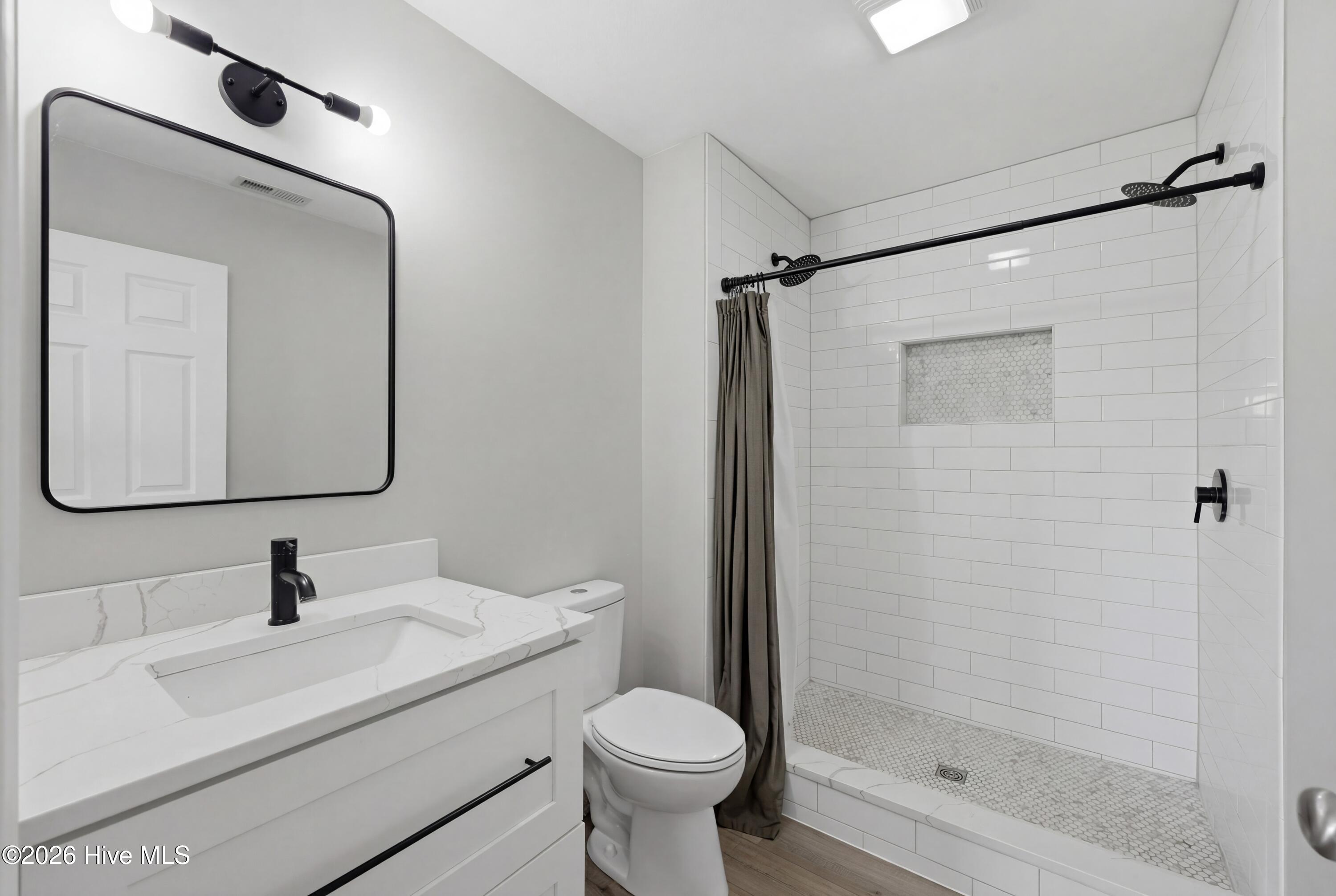 559 4 Mile Desert Road Hertford, NC 27944 - Photo 18 of 25 36_030__39a6795_declutter_e8167fa8