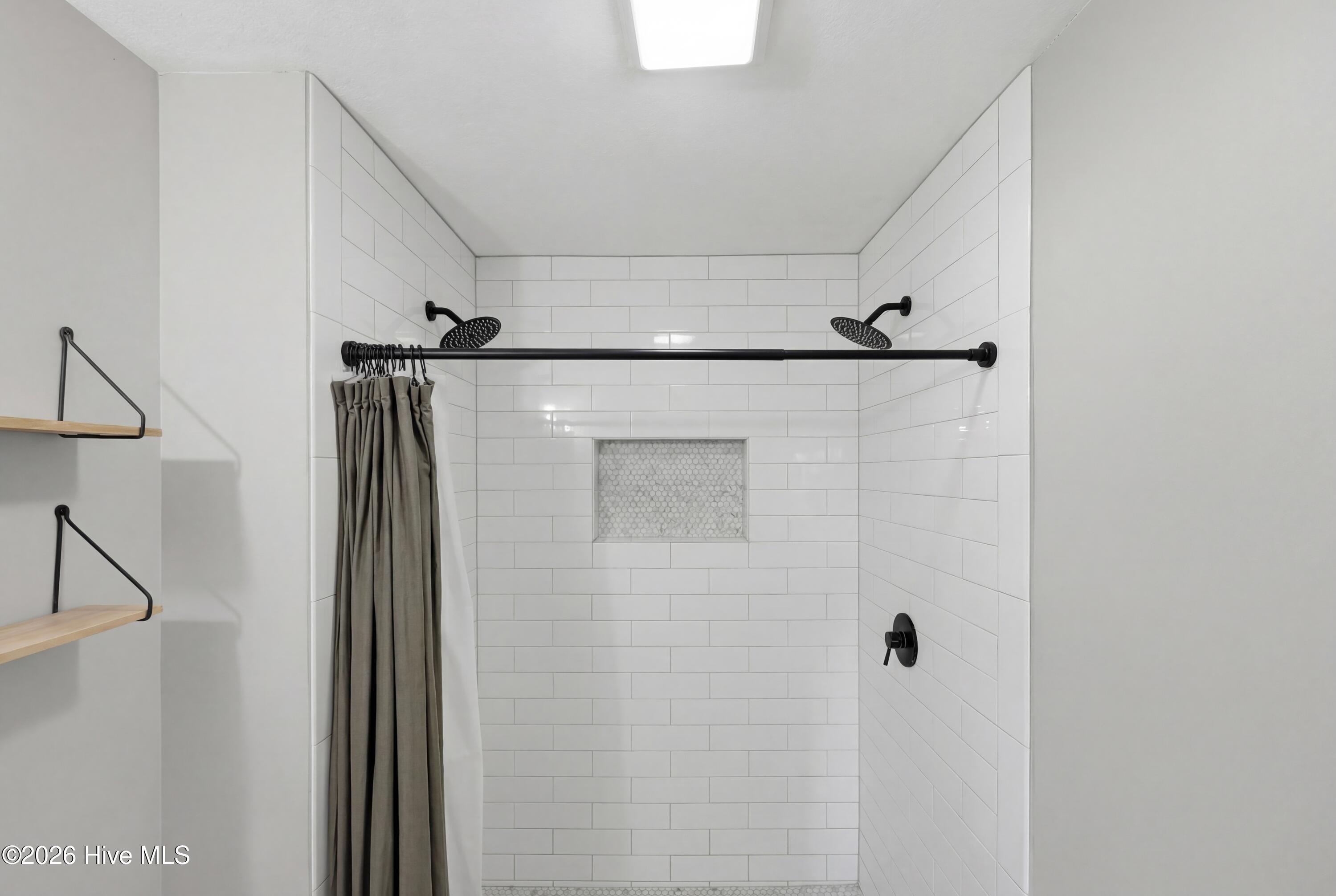 559 4 Mile Desert Road Hertford, NC 27944 - Photo 19 of 25 39_032__39a6801_declutter_ac03669f