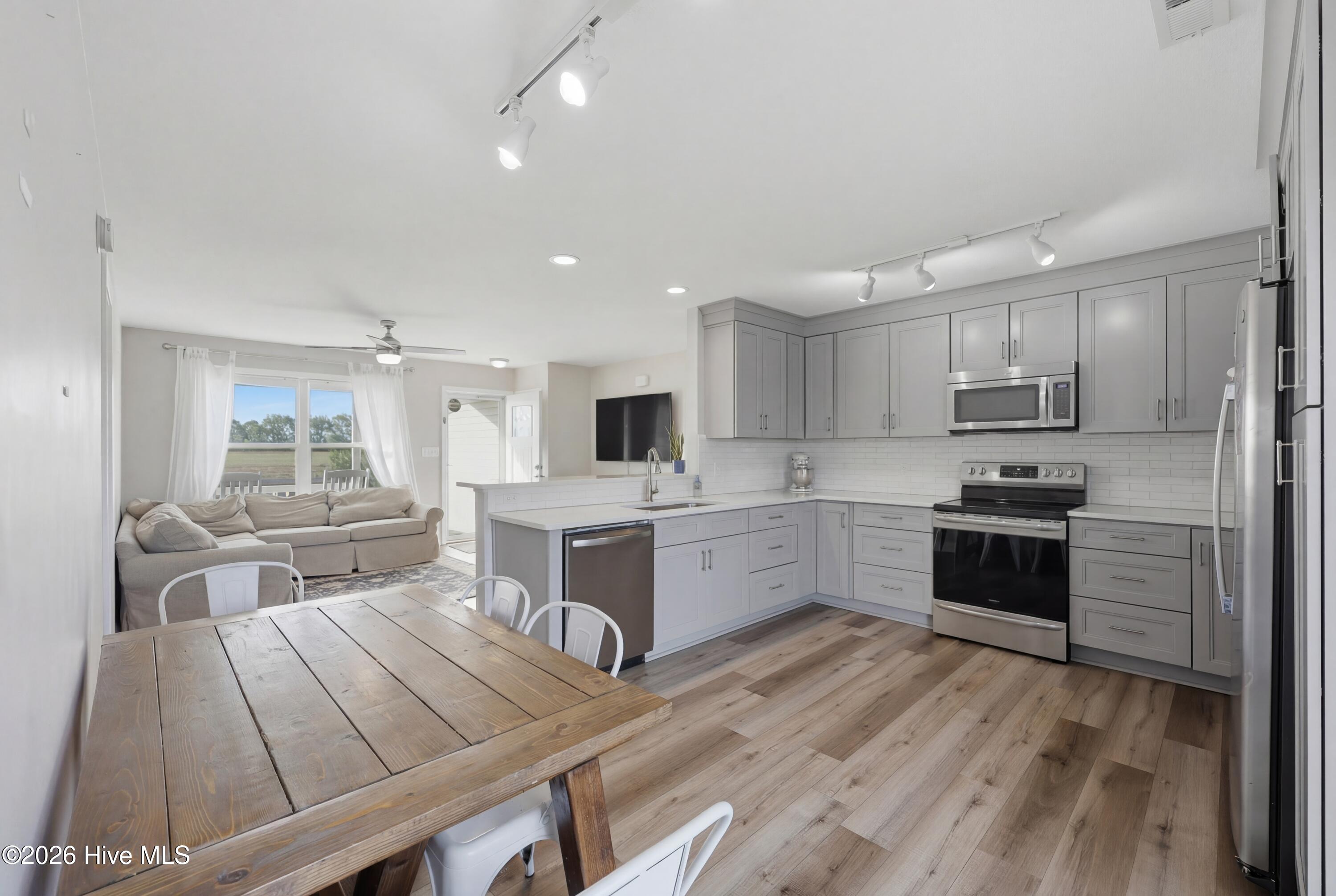 559 4 Mile Desert Road Hertford, NC 27944 - Photo 8 of 25 15_014__39a6744_declutter_d0756fff