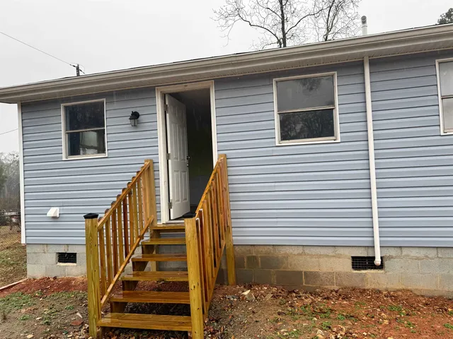 $99,999 | 22 Stevens Street, Laurens, SC 29360