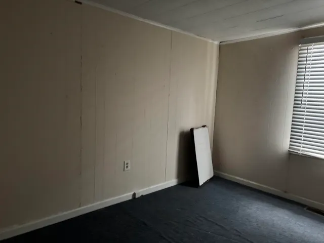 $99,999 | 22 Stevens Street, Laurens, SC 29360