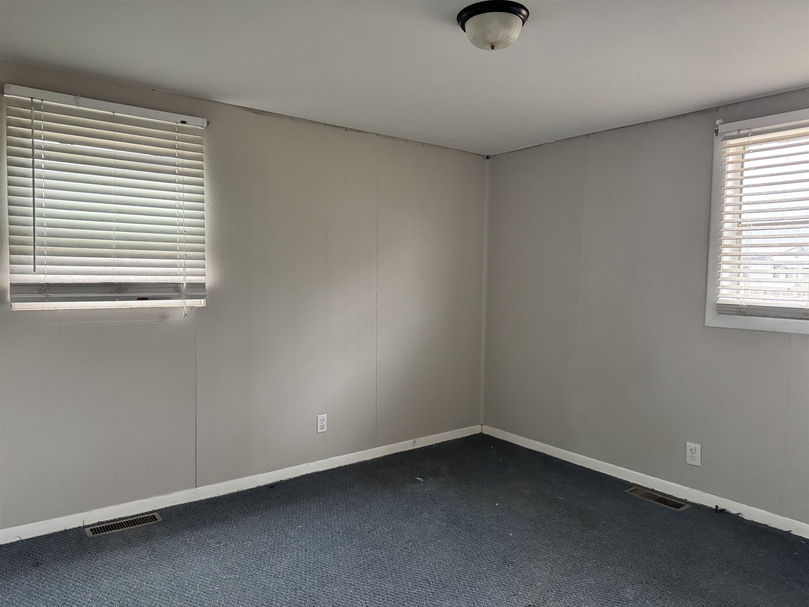 22 Stevens Street Laurens, SC 29360 - Photo 9 of 12