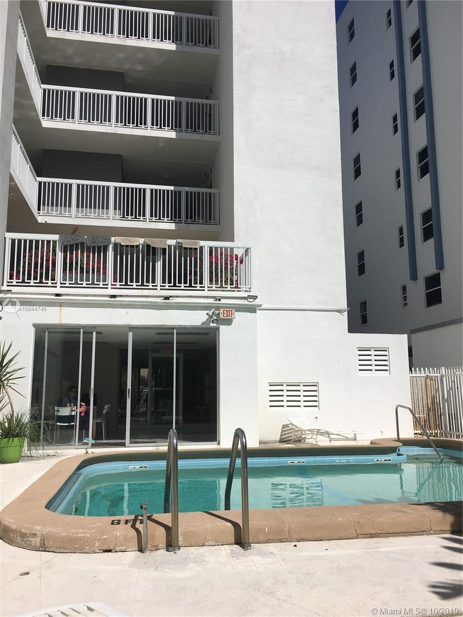 1670 Bay Road, Unit 5D Miami Beach, FL 33139 - Photo 2 of 24 Gallery Image 2