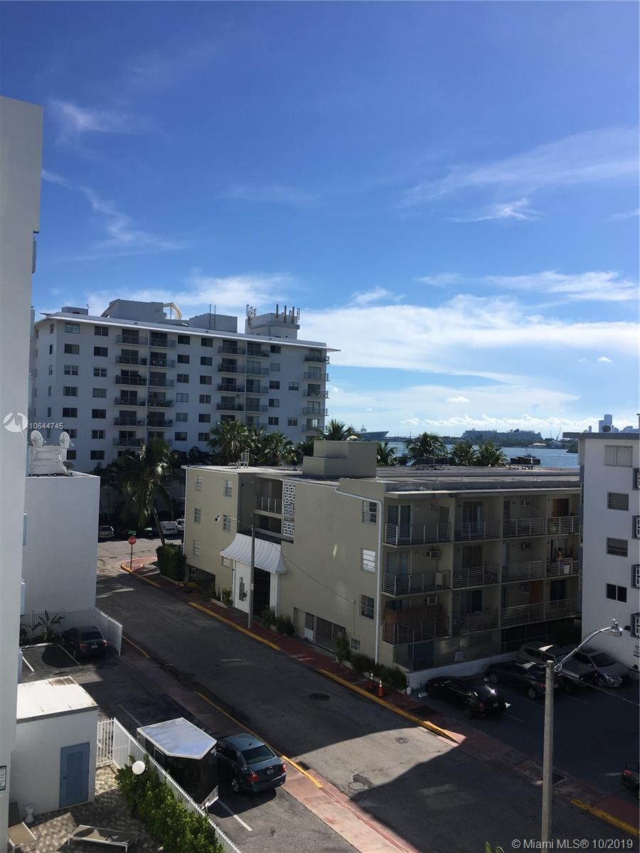1670 Bay Road, Unit 5D Miami Beach, FL 33139 - Photo 3 of 24 Gallery Image 3