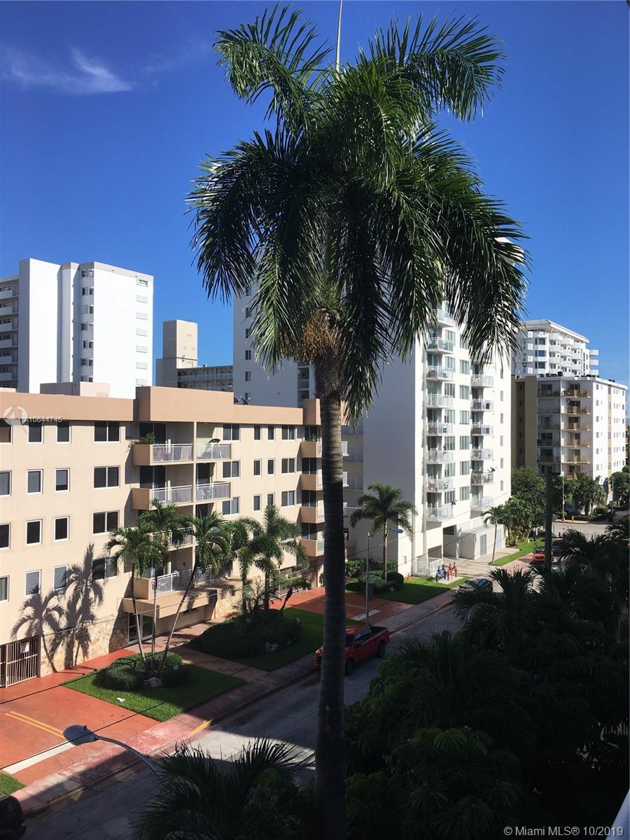 1670 Bay Road, Unit 5D Miami Beach, FL 33139 - Photo 5 of 24 Gallery Image 5