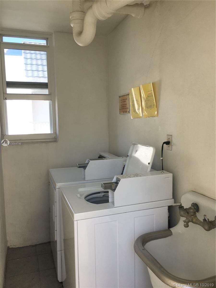 1670 Bay Road, Unit 5D Miami Beach, FL 33139 - Photo 9 of 24 Gallery Image 9