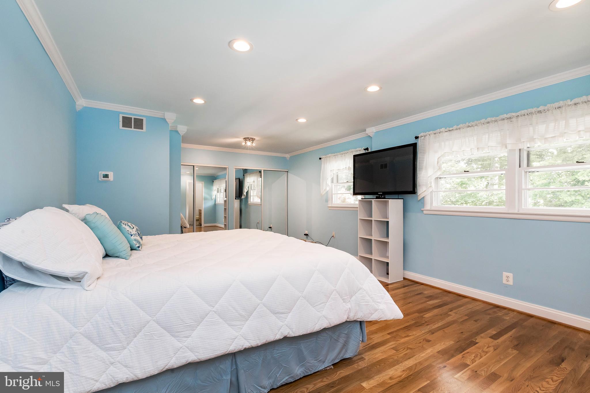 1610 Sherwood Road Silver Spring, MD 20902 - Photo 20 of 73 Owners suite