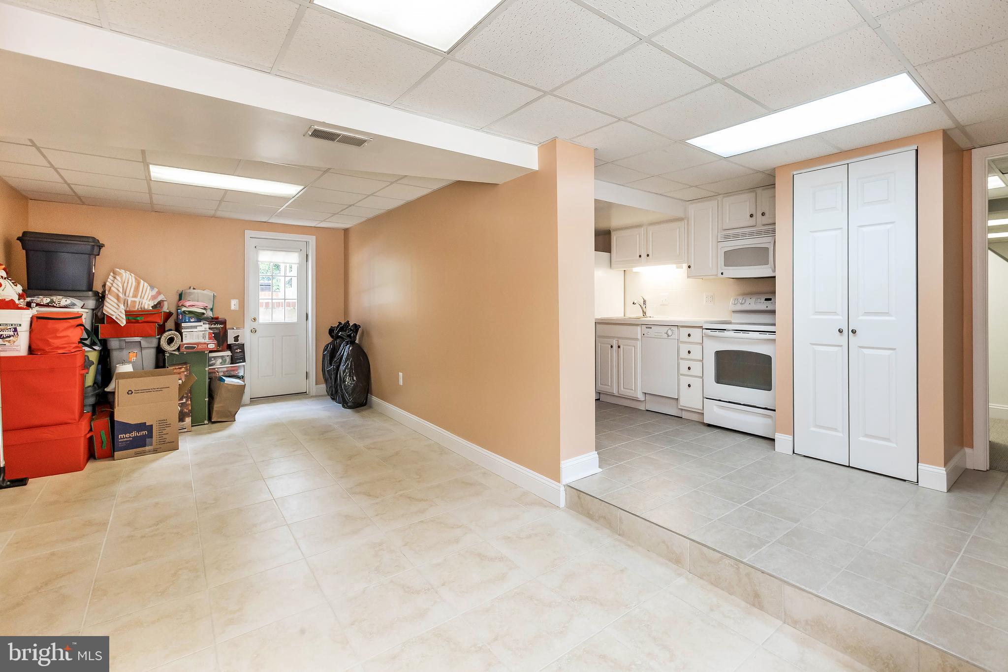 1610 Sherwood Road Silver Spring, MD 20902 - Photo 46 of 73 Gallery Image 46