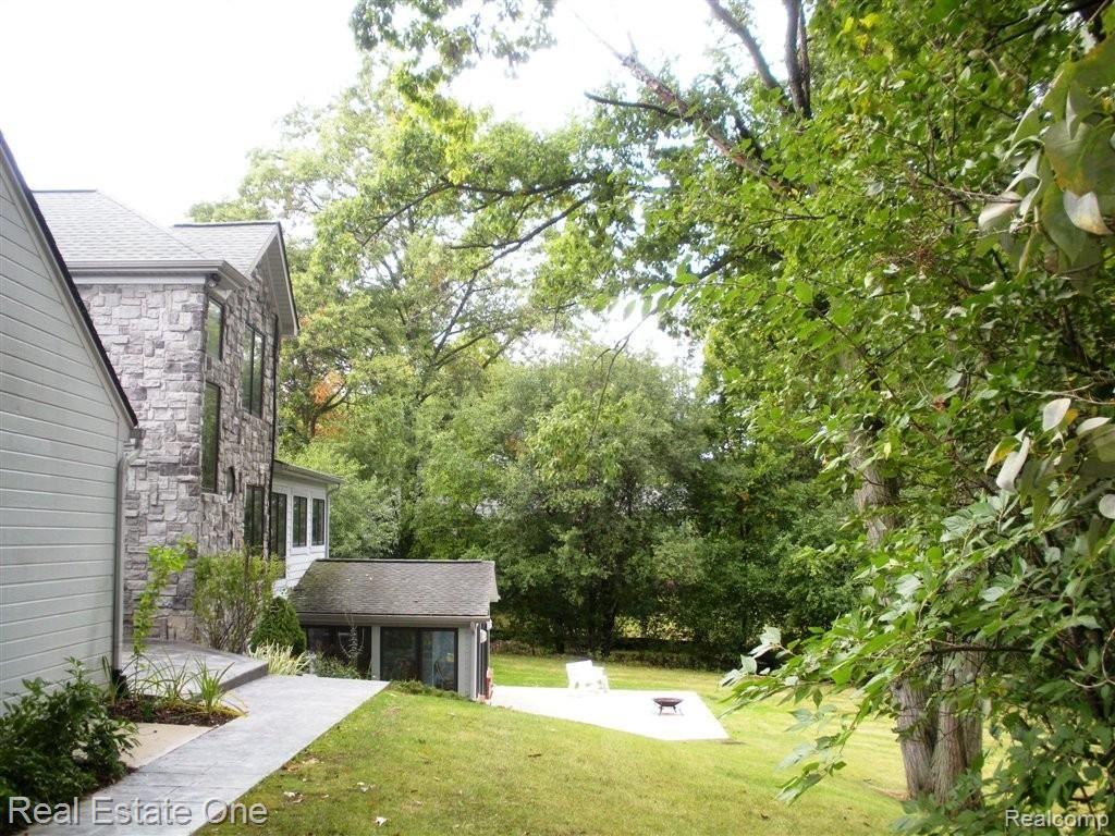 644 Rudgate Road Bloomfield Hills, MI 48304 - Photo 36 of 43 644 Rudgate 026.jpg