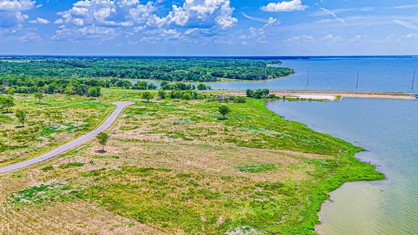 a view of yard with ocean view