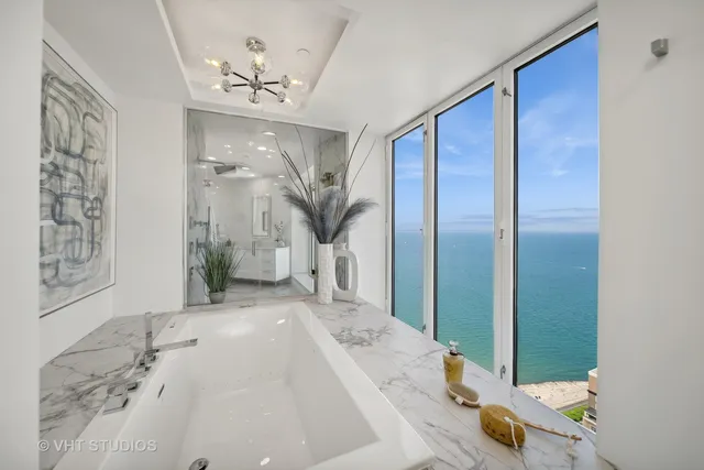 a very nice looking room with a mirror