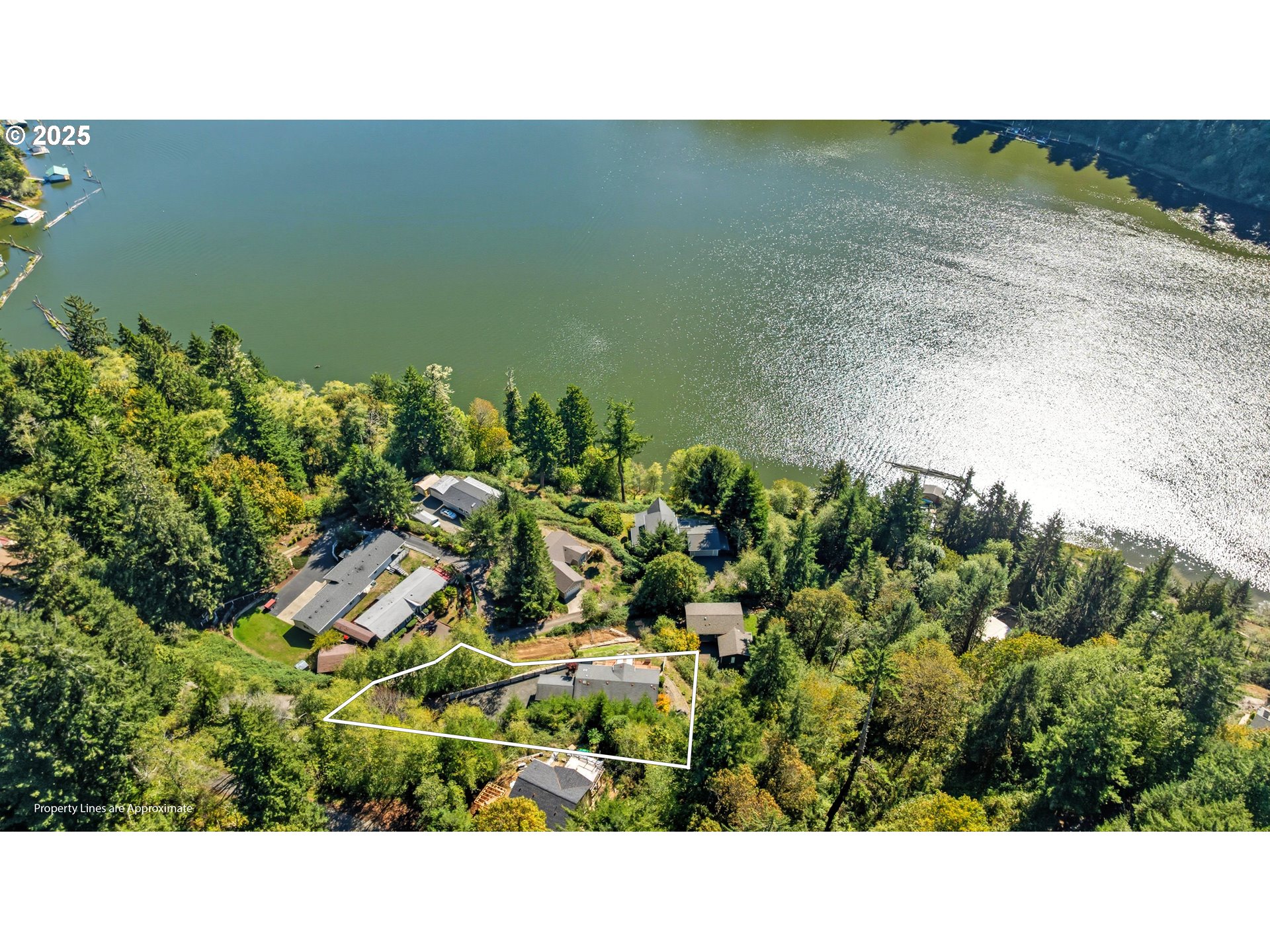400 Tenmile Terrace Lakeside, OR 97449 - Photo 1 of 46