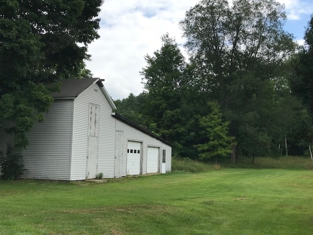 2368 Middle Road Clarendon, VT 05759 - Photo 5 of 40