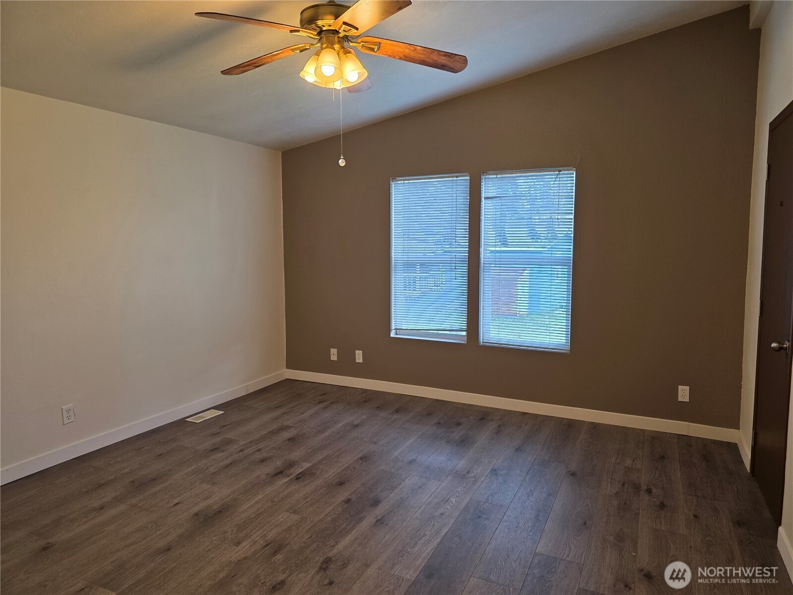 8530 Steilacoom Road Southeast, Unit 150 Olympia, WA 98513 - Photo 18 of 30