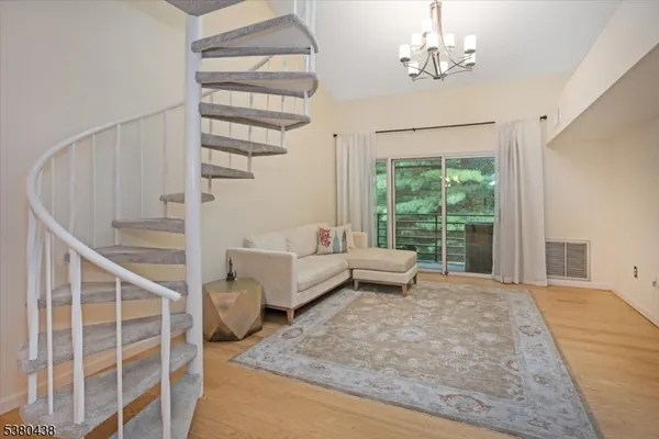 $3,450 | 41 Mt Kemble Avenue, Unit 403, Morristown, NJ 07960