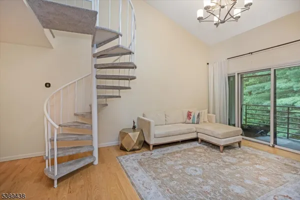 $3,450 | 41 Mt Kemble Avenue, Unit 403, Morristown, NJ 07960