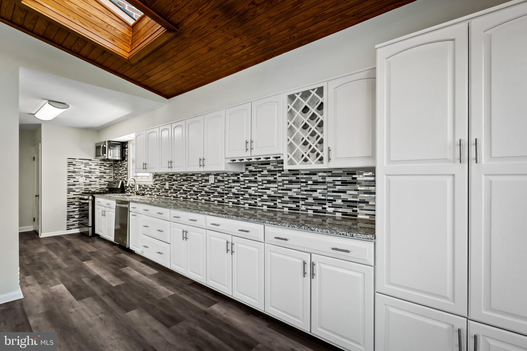 3806 Edgewood Road Baltimore, MD 21215 - Photo 11 of 36 Kitchen