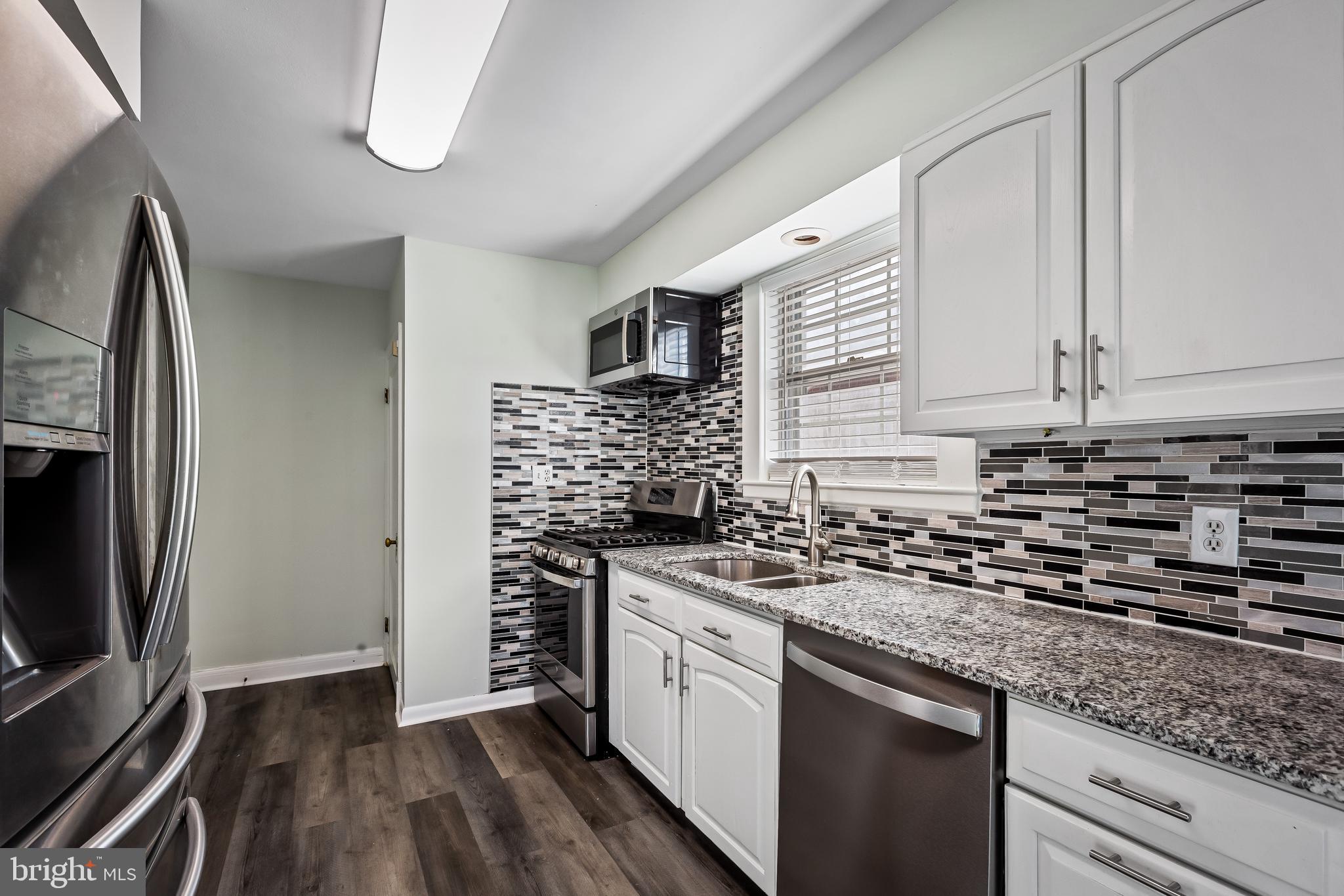3806 Edgewood Road Baltimore, MD 21215 - Photo 12 of 36 Kitchen