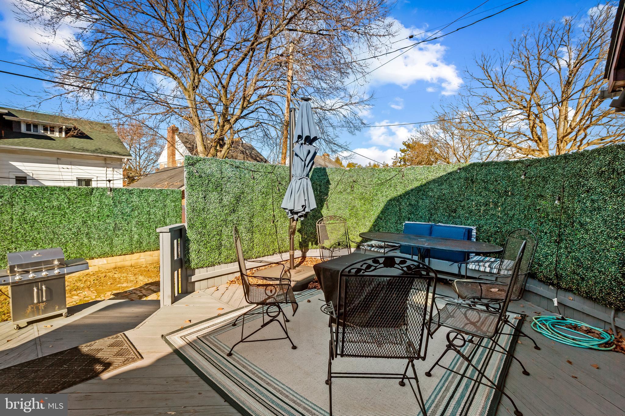 3806 Edgewood Road Baltimore, MD 21215 - Photo 30 of 36 Rear deck