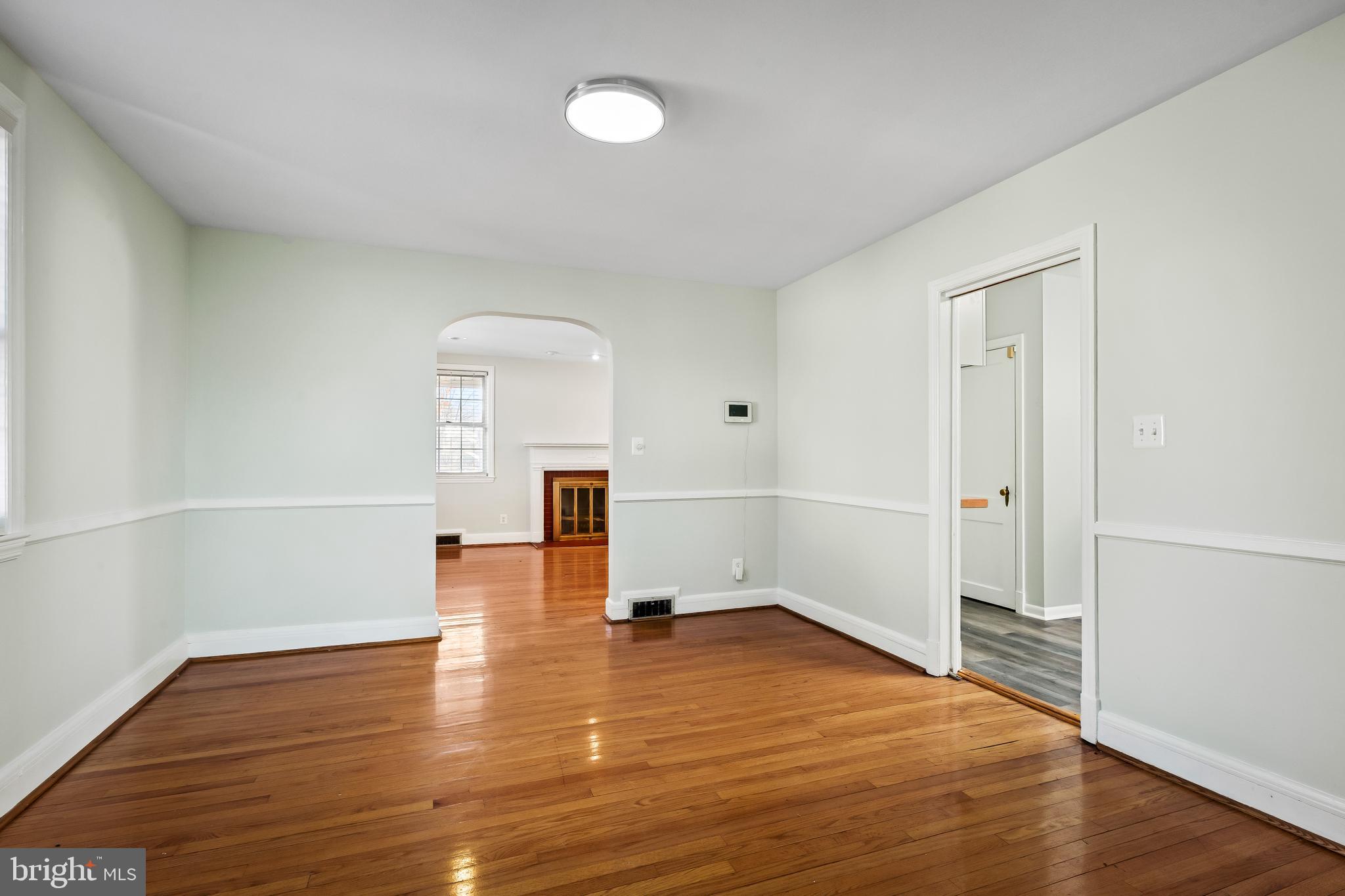 3806 Edgewood Road Baltimore, MD 21215 - Photo 6 of 36 Dining room